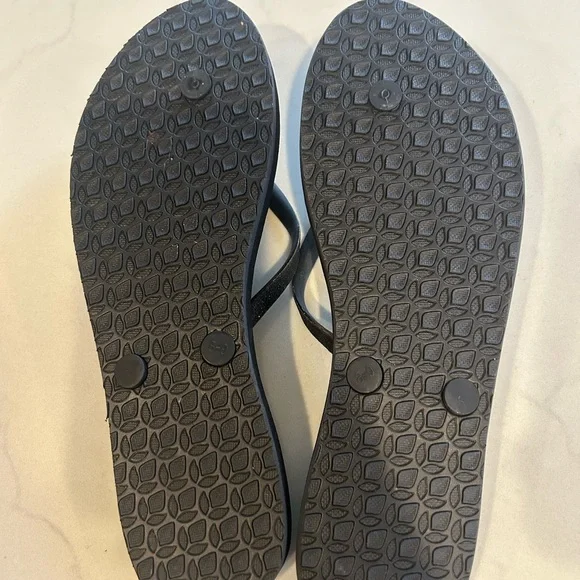 Reef Black Women’s Flip Flop Rubber Sparkly Sandals Like New Size 9 - Picture 2 of 3